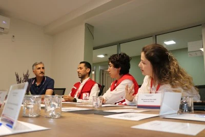 Suriye'ye d&ouml;nmek isteyenlere "mihmandarlık" yapıyorlar