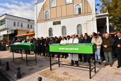 Tabancayla vurularak &ouml;ld&uuml;r&uuml;len 2 kişi toprağa verildi