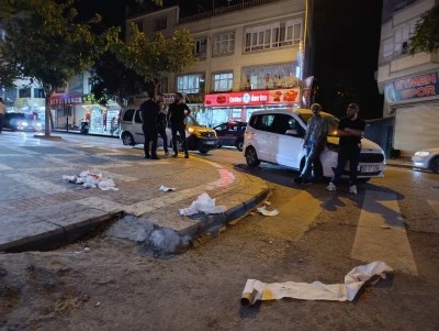 Taraftarlar arasındaki bı&ccedil;aklı kavgada 3 kişi yaralandı