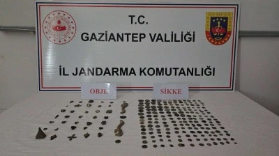 Tarihi eser niteliğinde 225 par&ccedil;a ele ge&ccedil;irildi