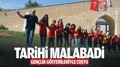 Tarihi Malabadi, gen&ccedil;lik g&ouml;sterileriyle coştu