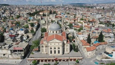 Tarihi yapılarında incelemede bulundu