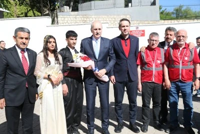 TBMM Başkanı Kurtulmuş, Şırnak'ta valiliği ve belediyeyi ziyaret etti