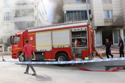 Tekstil at&ouml;lyesinde &ccedil;ıkan yangın s&ouml;nd&uuml;r&uuml;ld&uuml;