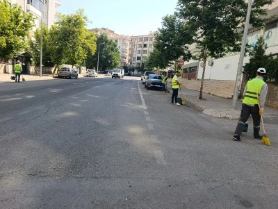 Temizlik Ekipleri d&ouml;rt koldan &ccedil;alışıyor