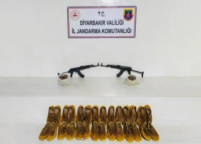 PKK'ya ait araziye g&ouml;m&uuml;l&uuml; silah ve m&uuml;himmat ele ge&ccedil;irildi