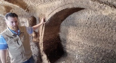 Tharsa Antik Kenti'nde 1800 yıllık oda mezarı bulundu