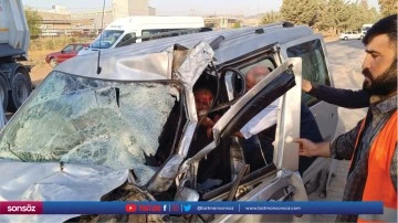 Tırla otomobilin &ccedil;arpıştığı kazada bir kişi yaralandı