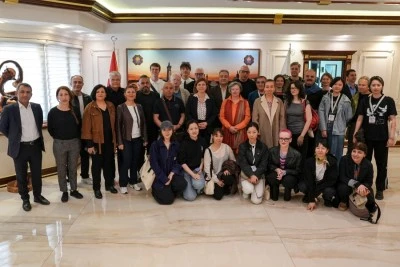Tiyatro Festivali kapsamında kentte bulunan heyetten DBB&rsquo;ye ziyaret