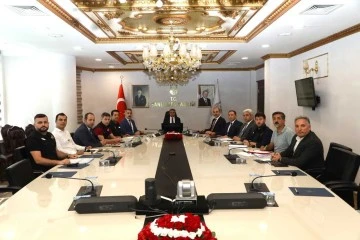 TOKİ projeleri değerlendirildi