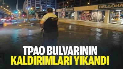 TPAO Bulvarının kaldırımları yıkandı
