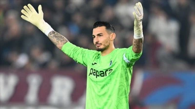 Trabzonspor'un kaptanı Uğurcan &Ccedil;akır, taraftarı ma&ccedil;a davet etti