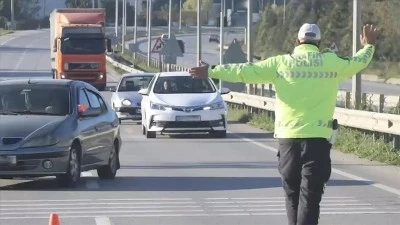 Trafik denetimlerinde bir haftada 474 bin 456 s&uuml;r&uuml;c&uuml;ye işlem yapıldı