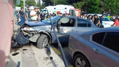 Trafik kazasında 3 kişi yaralandı