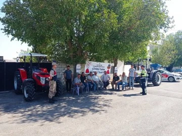 Trakt&ouml;r s&uuml;r&uuml;c&uuml;lerine eğitim verildi