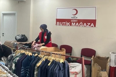 T&uuml;rk Kızılay Siirt Şubesinden ihtiyacı olan ailelere giyim yardımı