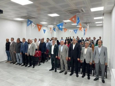 T&uuml;rk Kızılay Sur Şubesince serada yetiştirilen sebze fideleri &ccedil;ift&ccedil;ilere &uuml;cretsiz dağıtıldı