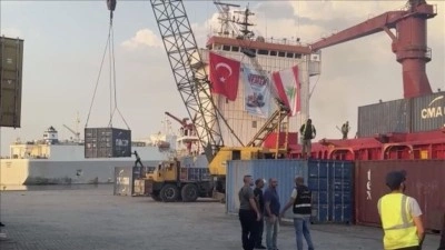 T&uuml;rk Yardım Gemiği Beyrut Limanı&rsquo;na Ulaştı