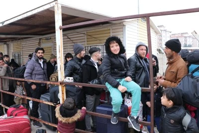 T&uuml;rkiye'deki Suriyeliler &uuml;lkelerine d&ouml;n&uuml;yor