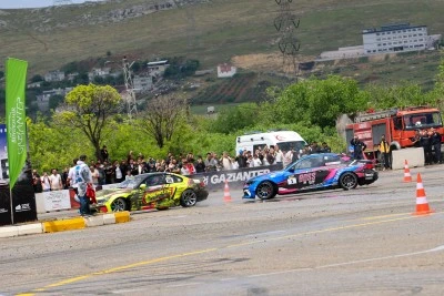 T&uuml;rkiye Drift Şampiyonası'nın ikinci yarışı, Gaziantep'te tamamlandı