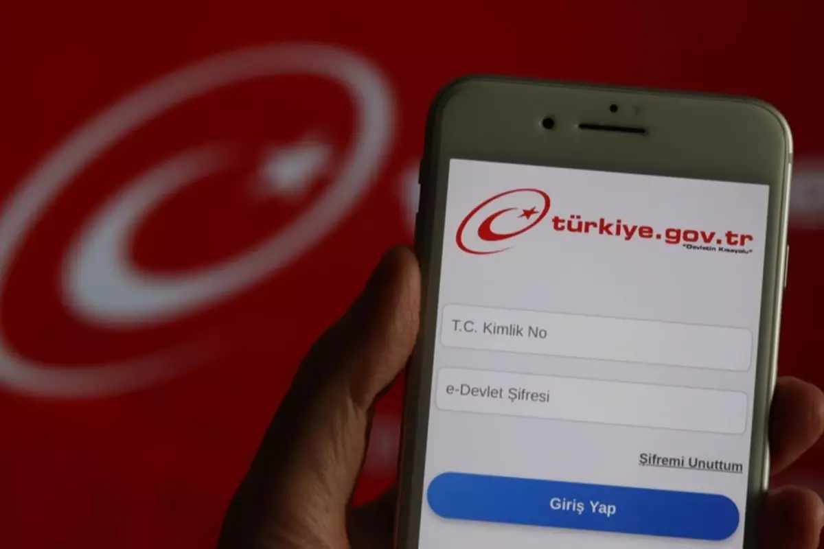 turkiye.gov.tr eDevlet kapısı sitesi neden a&ccedil;ılmıyor, ne zaman d&uuml;zelir? 2025e-Devlet Sistemi yoğunluk nedeniyle &ccedil;&ouml;kt&uuml;! 