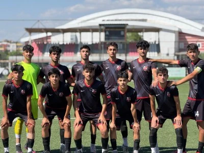U18 liginde şampiyon T&Uuml;PRAŞ SPOR