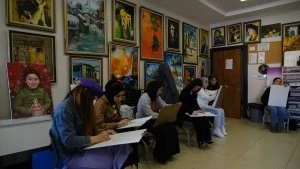 &Uuml;cretsiz k&uuml;lt&uuml;r sanat kursları s&uuml;r&uuml;yor