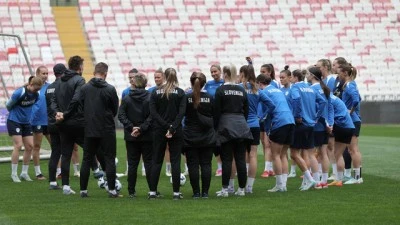 UEFA Uluslar Ligi'ndeki T&uuml;rkiye-Slovenya ma&ccedil;ına doğru
