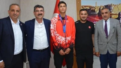 Ufuk Başkut, atletizme 20 yıldır hizmet ediyor
