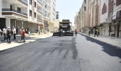 Ulaşımı g&uuml;&ccedil;lendiren asfalt &ccedil;alışması