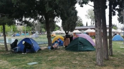 UMKE, depremden etkilenenler i&ccedil;in millet bah&ccedil;elerinde &ccedil;adır kurdu