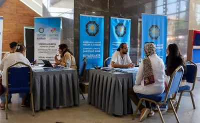 &Uuml;niversite adaylarına &uuml;cretsiz tercih desteği
