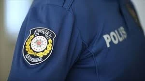 &Uuml;niversite &ouml;ğrencileri, polis ekiplerince bilgilendirildi