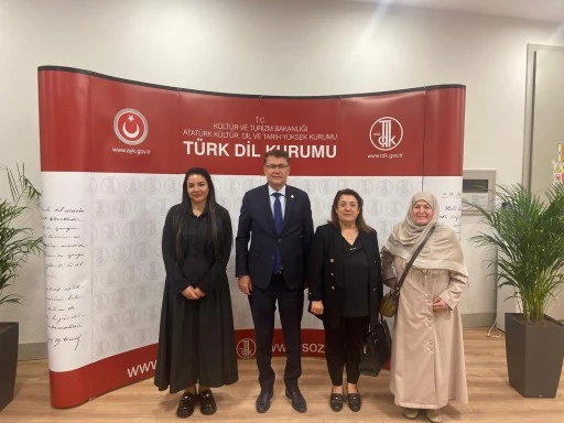 &Uuml;niversiteden iki kuruma ziyaret