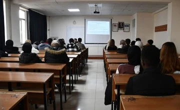 &Uuml;niversitelerde hibrit eğitim başladı