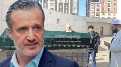 &Uuml;nl&uuml; Oyuncu Tekin Temel'in Ardından B&uuml;y&uuml;k &Uuml;z&uuml;nt&uuml;