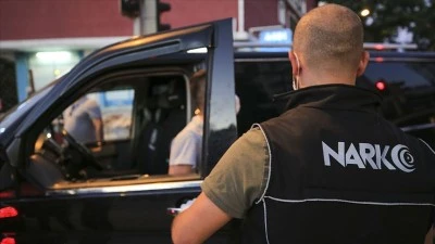 Uyuşturucu ticareti yapan sanığa 10 yıl hapis cezası