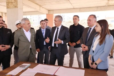 Vali Akkoyun, Mardin &Ccedil;ocuk Evleri Sitesi inşaatında incelemede bulundu