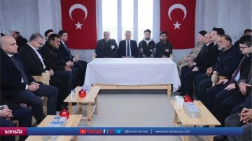 Vali, mevlit programına katıldı
