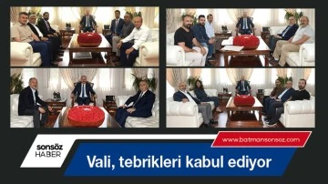 Vali, tebrikleri kabul ediyor