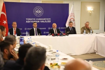 Vali Varol, gazetecilerle buluştu