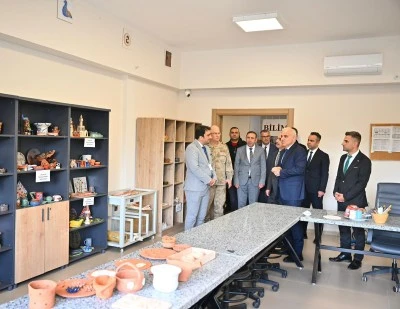 Vali Zorluoğlu Yeşilay Rehabilitasyon Merkezini ziyaret etti