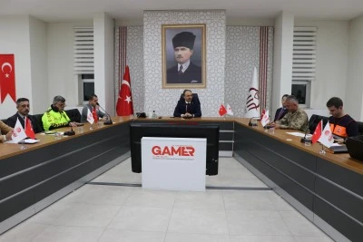 Valilerden yılbaşı gecesi g&ouml;rev yapan personele ziyaret