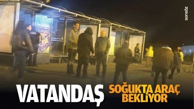 Vatandaş, soğukta ara&ccedil; bekliyor
