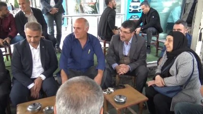 Vekil Nasıroğlu, &ccedil;ay evinde vatandaşı dinledi