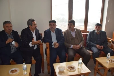 Vekil ve İl Başkanı, iki k&ouml;y&uuml; gezdi