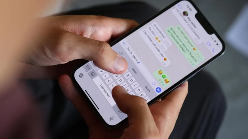 WhatsApp, iPhone'larda otomatik &ccedil;eviri &ouml;zelliğini test ediyor