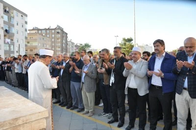 Yahya Sinvar i&ccedil;in gıyabi cenaze namazı kılındı