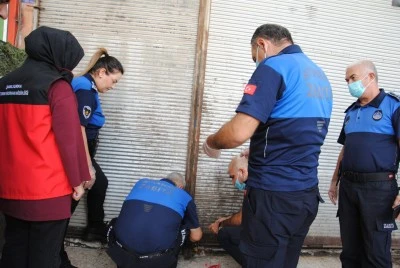 Yaklaşık 1 ton bozulmuş et ele ge&ccedil;irildi