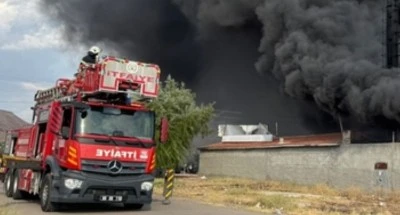 Yapı markette &ccedil;ıkan yangın s&ouml;nd&uuml;r&uuml;ld&uuml;